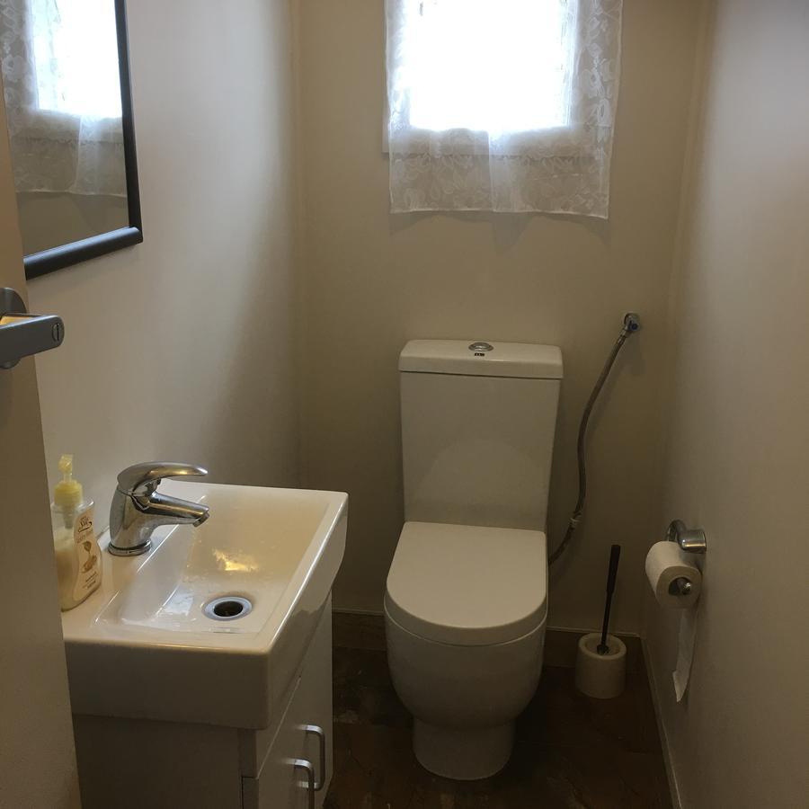 At Homestay Окленд Екстер'єр фото
