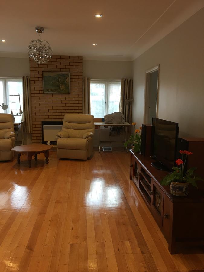 At Homestay Окленд Екстер'єр фото