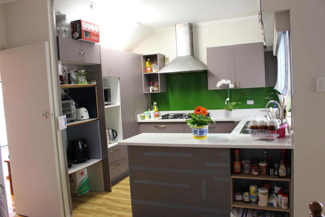 At Homestay Окленд Екстер'єр фото